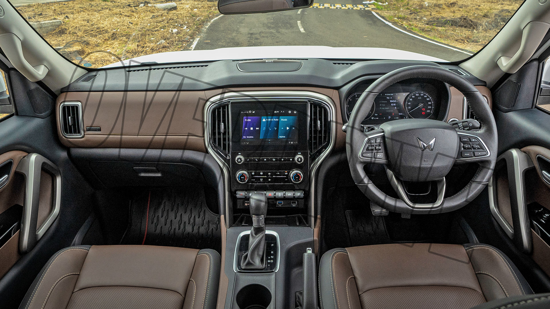 Mahindra Scorpio-N 2022 Z8L Petrol MT 6 Str Interior