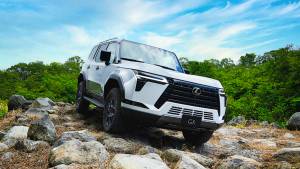 Lexus GX review - the baby LX packs in serious punch!